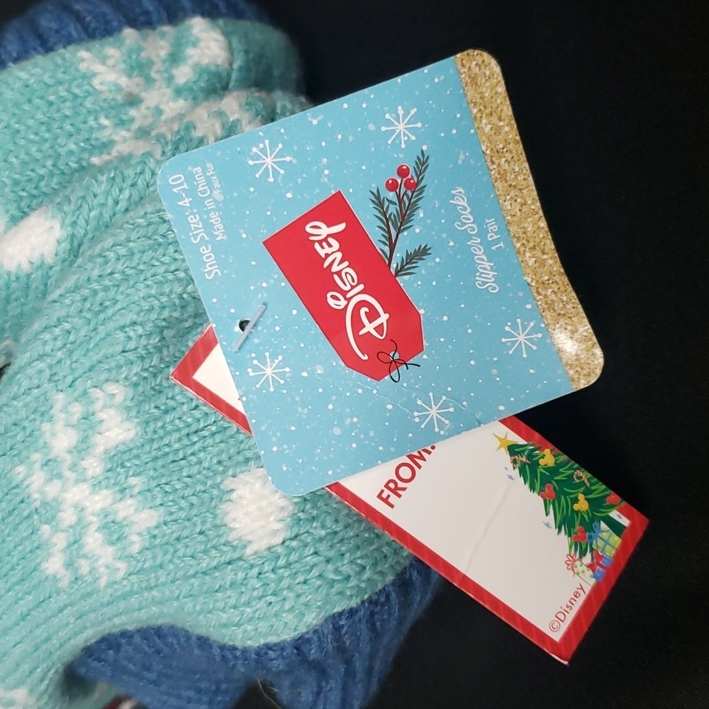 Disney NWT Lilo & Stitch Holiday Stretch Plush Slipper/Socks, 4-10 - Picture 3 of 6